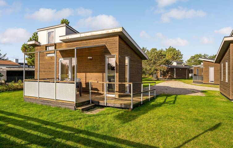 Ferieudlejning for 6 personer, med terrasse, husdyr tilladt i Agger