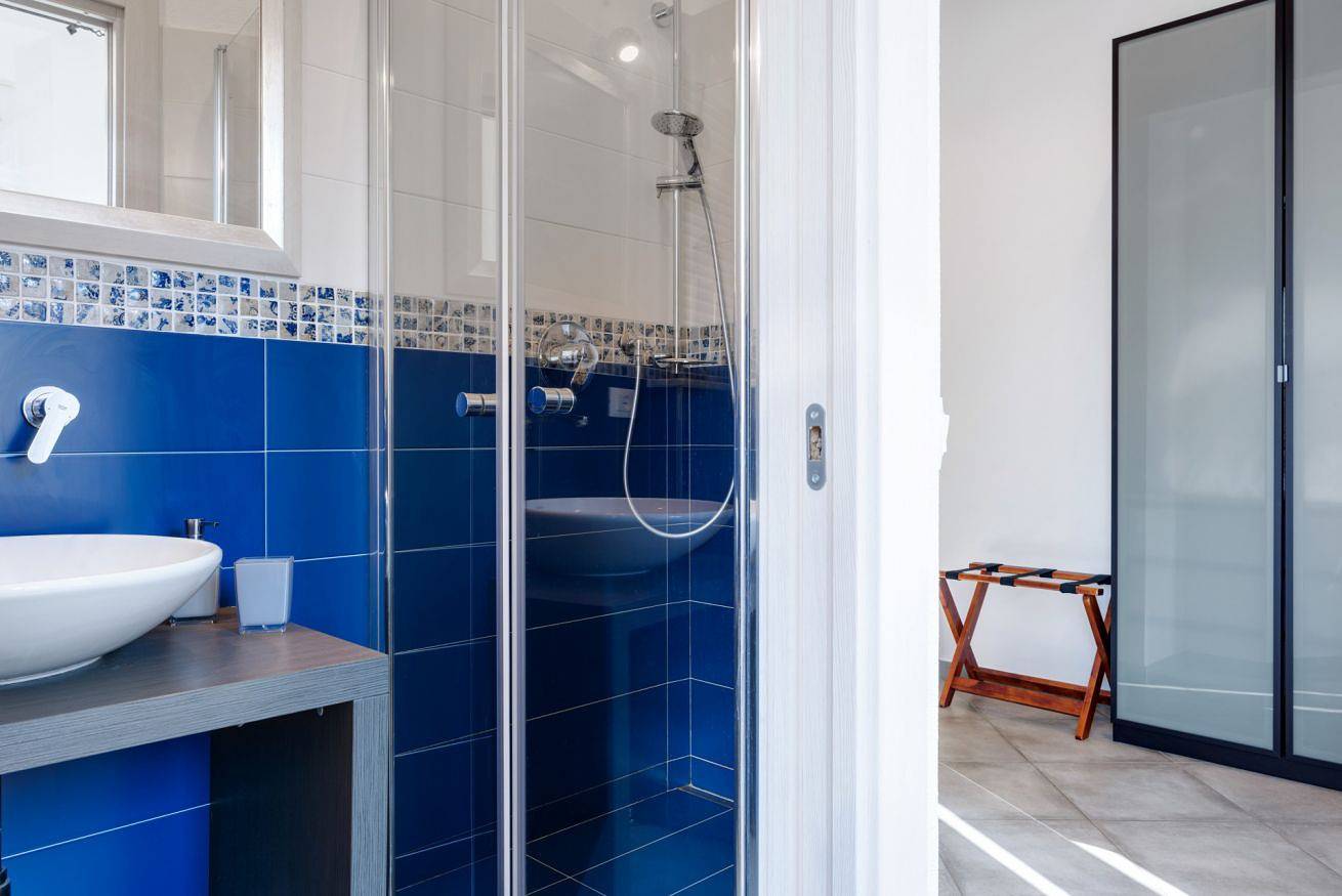 Apartamento entero, Brinn Railway Station Rooms - Room 2 in La Spezia (City), La Spezia