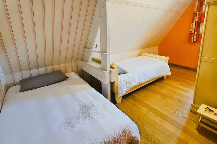 Location de vacances pour 12 personnes, avec jardin et terrasse à Fourmetot - 4
