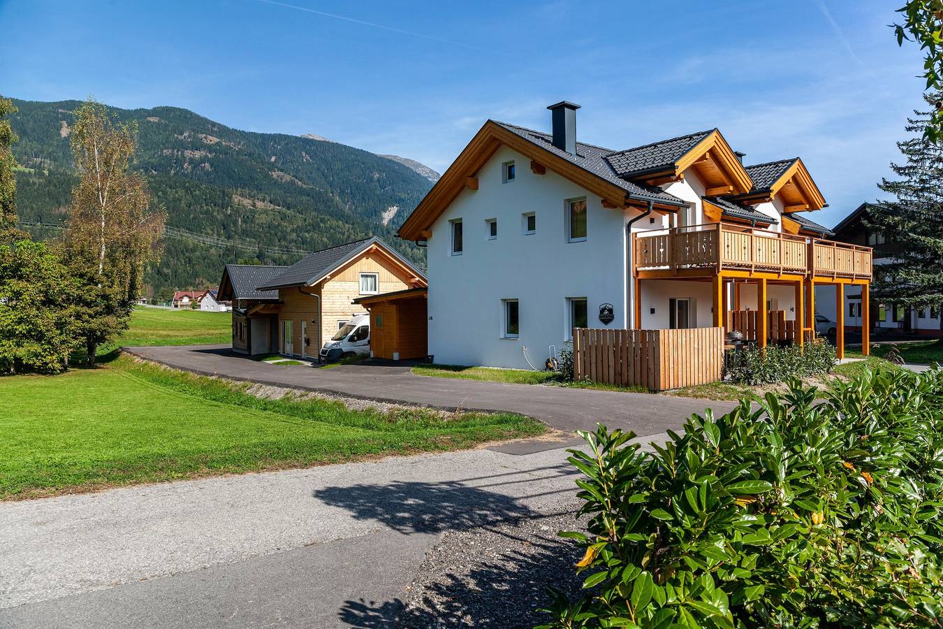 Ferienhaus 'Bubbelen Aan De Piste' mit Bergblick, Terrasse, Whirlpool und Wlan in Gailtaler Alpen, Kötschach-Mauthen
