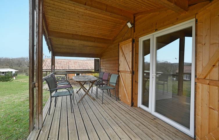 Chalet pour 6 personnes, avec terrasse, animaux acceptés dans le Gard - 3