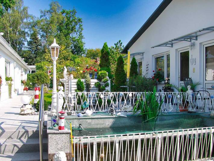 Ferienpark für 2 Personen, mit Terrasse und Garten in Binz