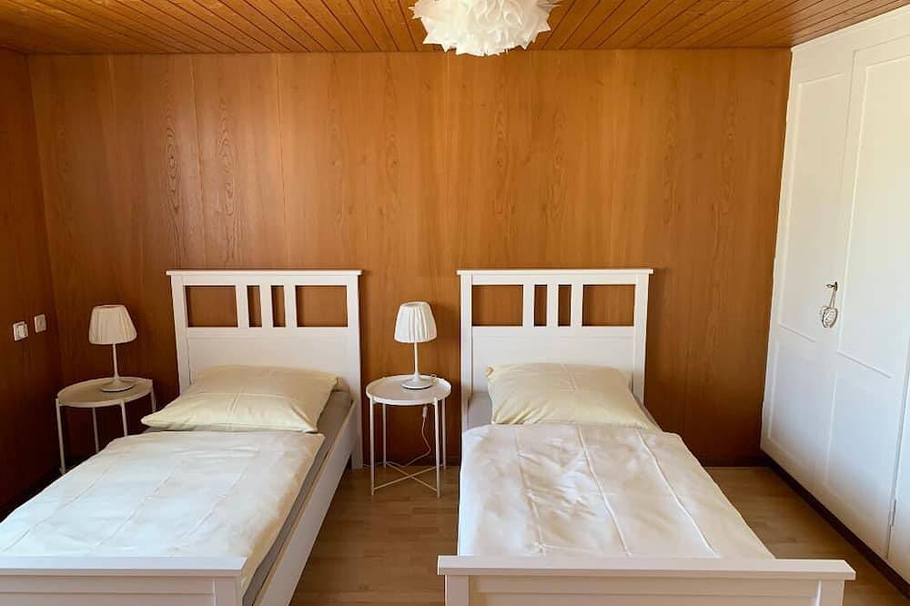 Ferienhaus am Sempachersee /100 Meter zum See/5 Schlafzimmer, 2 Badezimmer in Kanton Luzern