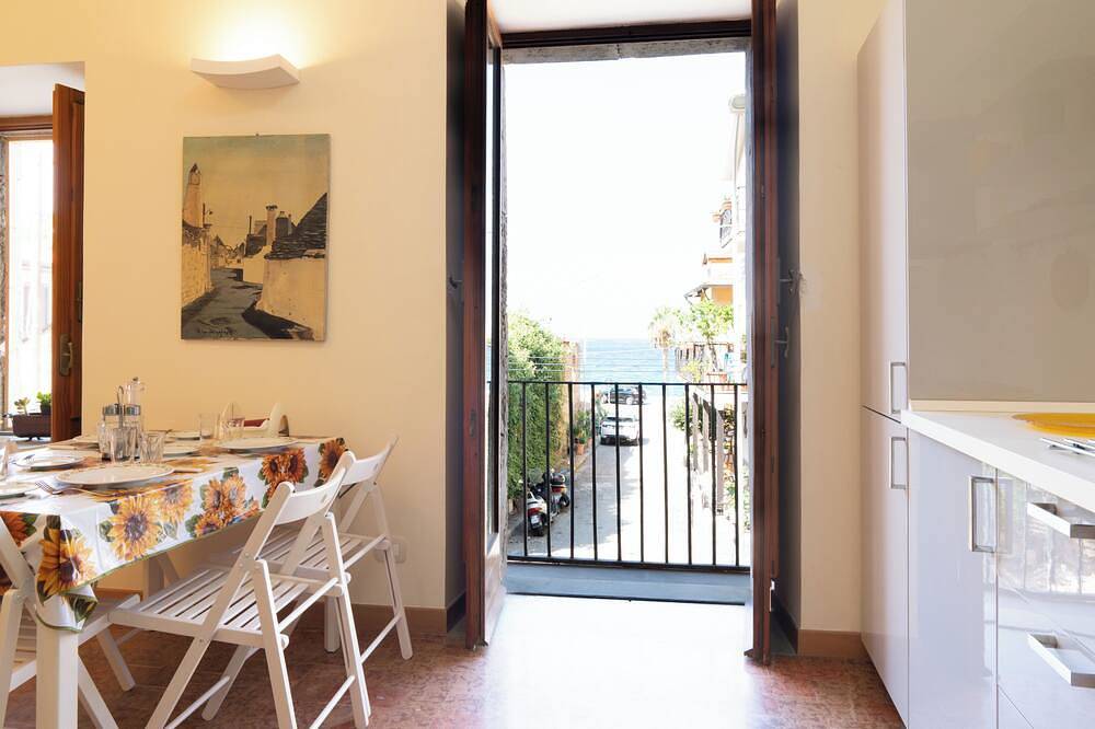 Ganze Wohnung, Scilla appartamento Marina Grande solo 40 mt dal mare (appartamento Lipari) in Scilla, Tyrrhenische Küste Kalabrien