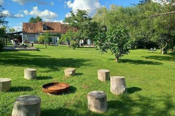 Chambre d’hôte pour 4 personnes, avec jacuzzi et piscine à Herry