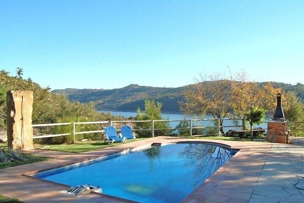 Casa Nou del Lago - Swimmingpool und hervorragender Blick auf die Berge und das Meer in Ponts, Noguera