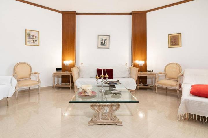 Apartamento de vacaciones para 8 personas, con jardín además de vistas y piscina - 1