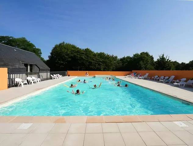 Camping pour 6 personnes, avec Terrasse à Sarzeau