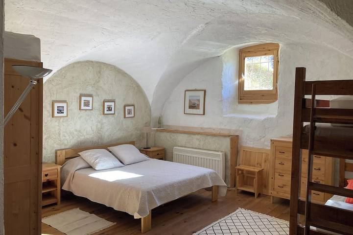 Appartement entier, Magnifique Appartement dans Bergerie ancienne. Coup de cœur assuré in Vars (station de ski), Vars
