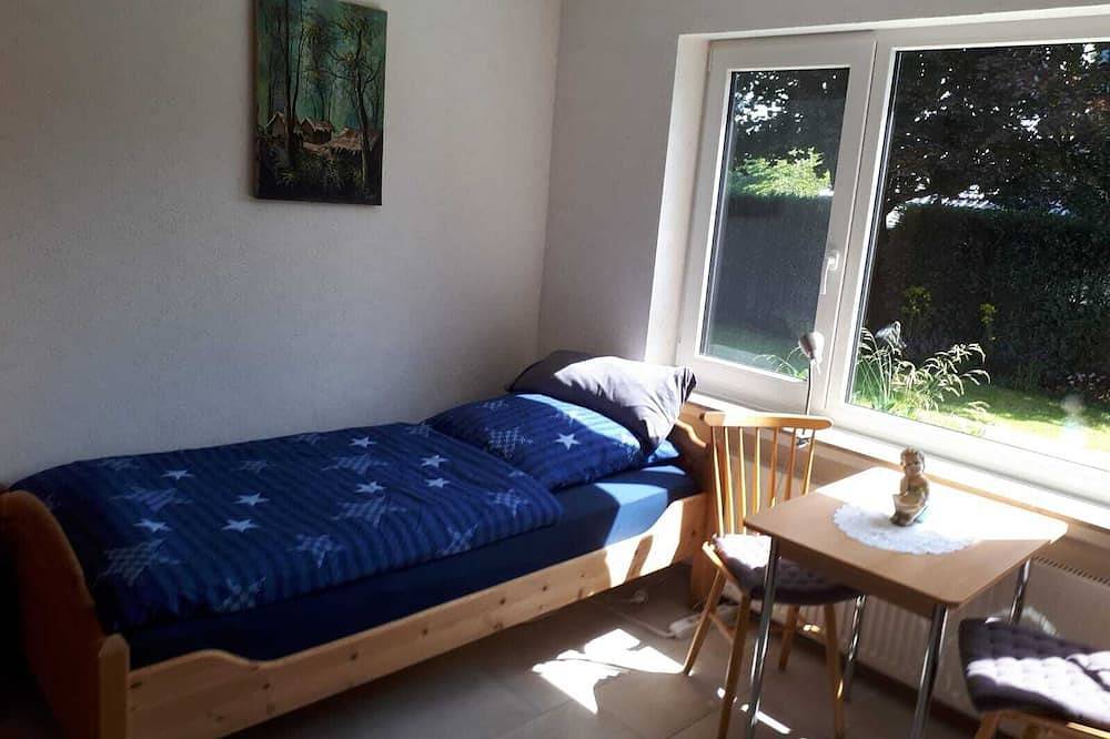 Ganze Wohnung, 80 m² familienfreundliche, barrierefreie Ferienwohnung,direkt am Golfplatz in Sundern, Sorpesee
