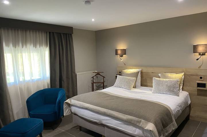 Location de vacances pour 4 personnes, avec piscine à Vignieu - 2