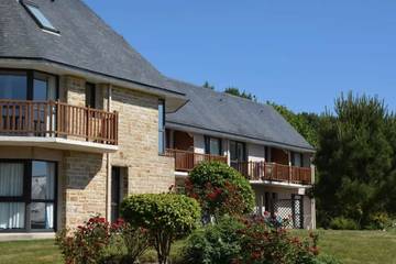 Gîte pour 4 personnes, avec terrasse, animaux acceptés à Clohars-Fouesnant