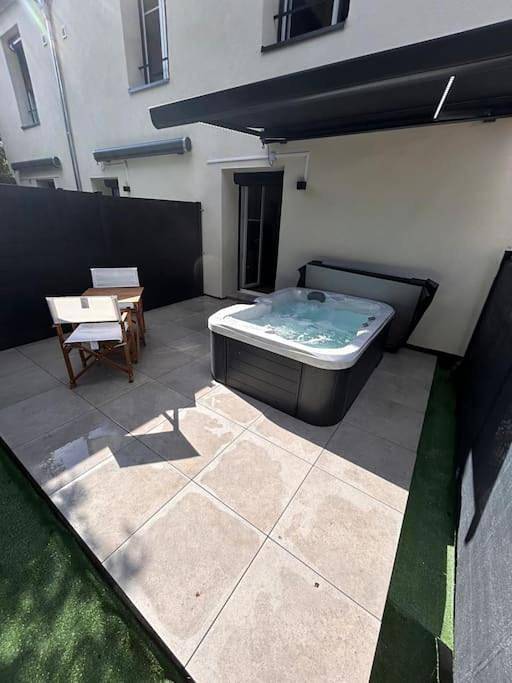 Appartement de vacances pour 2 personnes, avec terrasse ainsi que jacuzzi et jardin - 1