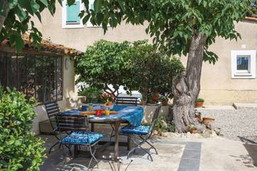 Villa for 2 People in Thézan-lès-Béziers, Hérault, Photo 2