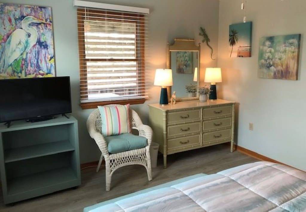 Ocean & Sound Views, 4Br house, Private Pool & Hot Tub, Wifi, Ac, Dog Friendly in South Rodanthe, Rodanthe