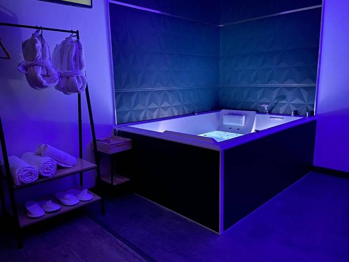 Appartement de vacances pour 2 personnes, avec sauna ainsi que jacuzzi et terrasse