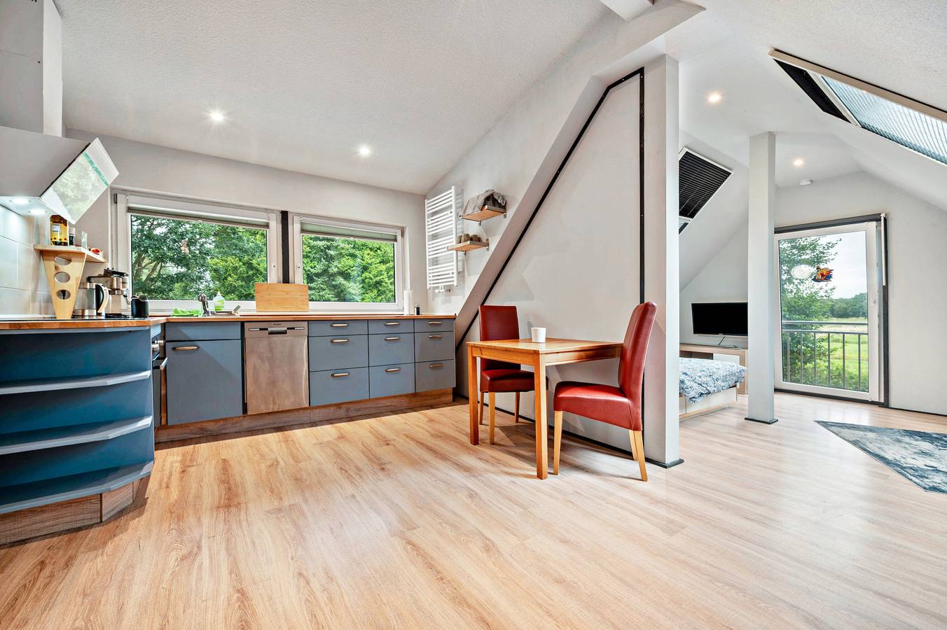 Apartamento inteiro, Apartamento 'Kanal' com terraço privado e Wi-Fi in Steinau, Cuxland