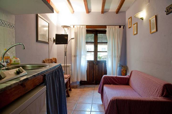 Apartamento para 2 personas, con balcón en Robledillo de Gata
