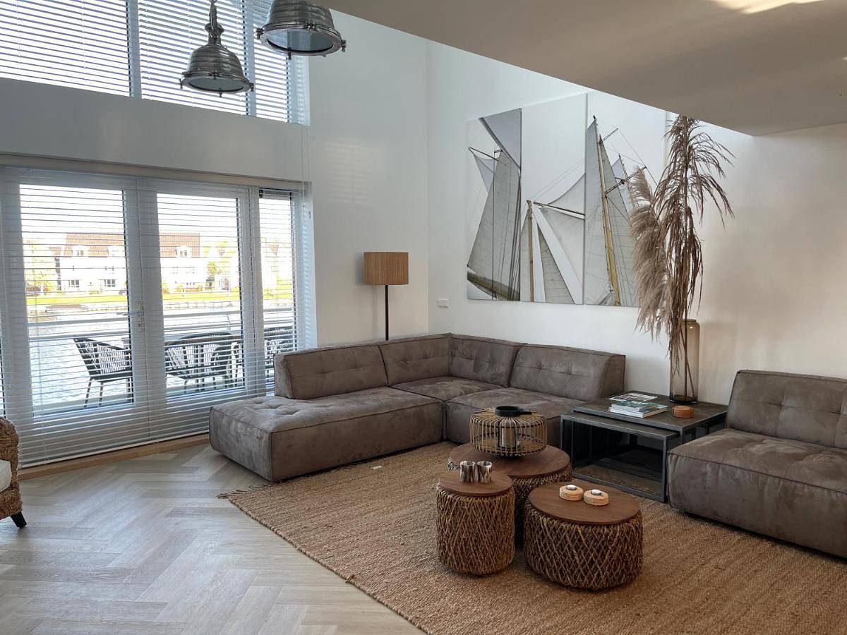 Geheel appartement, Schitterende Water Loft hartje centrum Harderwijk in Harderwijk, Veluwe