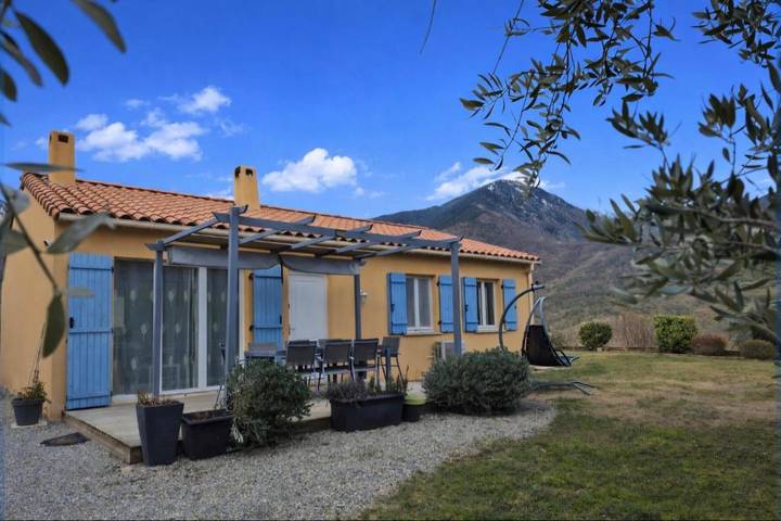 Villa pour 6 personnes, avec jardin et vue