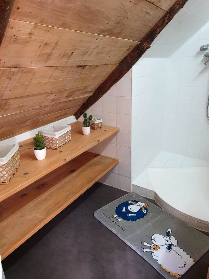 Location de vacances pour 4 personnes, avec Terrasse ainsi que Jardin et Vue à Gèdre - 3