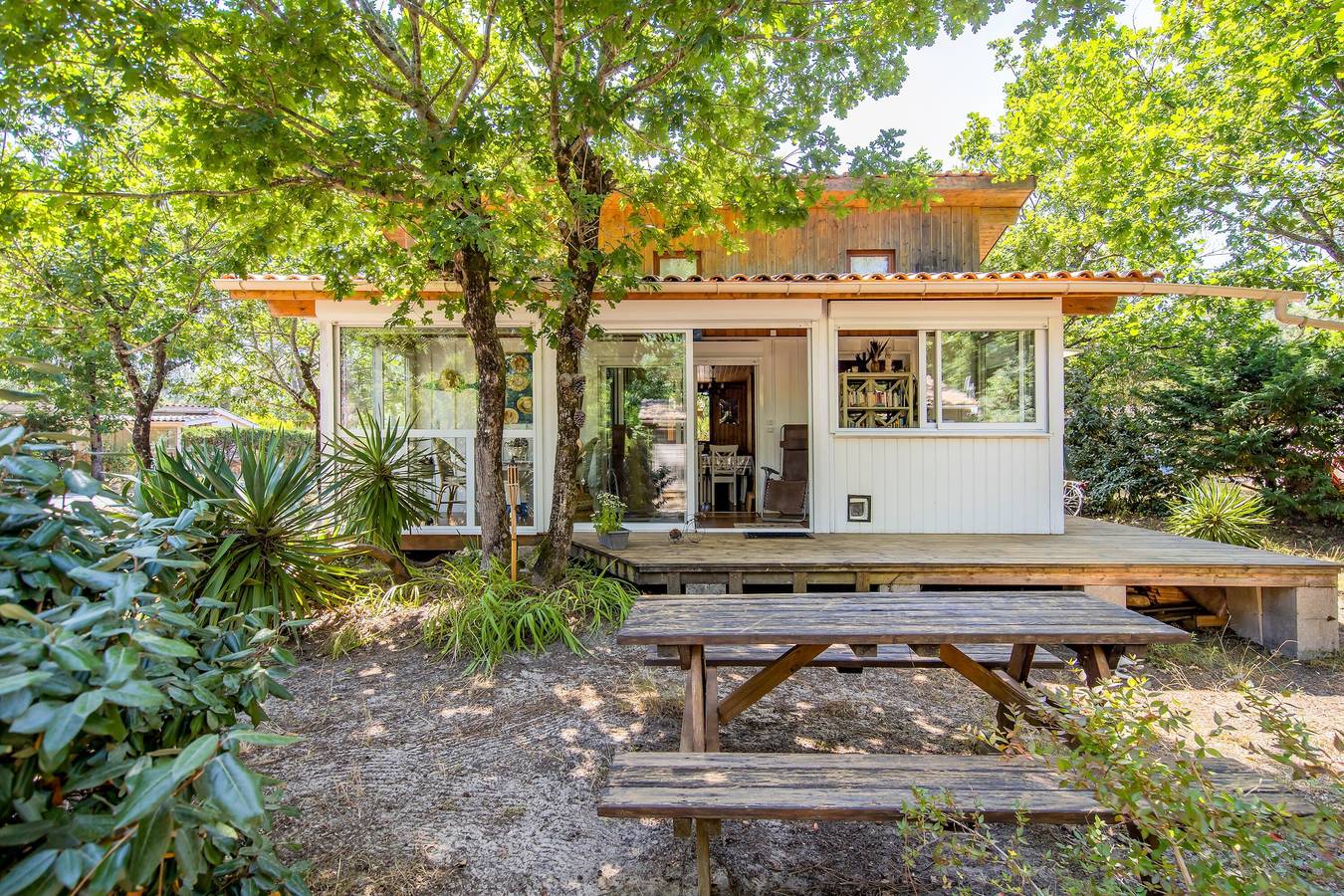 Californie 48 – Relaxation in Pine Forest with Shared Pool, Terrace & Natural Setting in Montalivet in Vendays-Montalivet, Lesparre-Médoc region