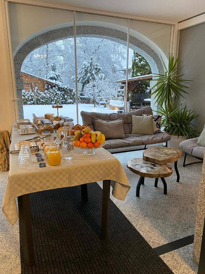 Double Room with Private Bathroom in Pinzolo, Dolomiti di Brenta