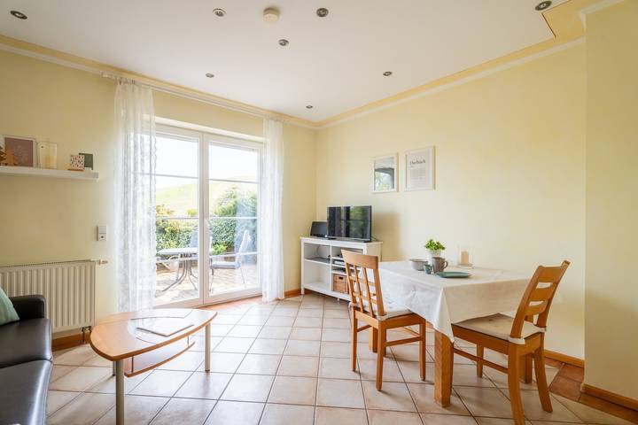 Appartement entier, Maison de vacances Hofgut Wörner – Appartement jardin / vignes / terrasse / domaine viticole in Stadt Offenburg, Durbach