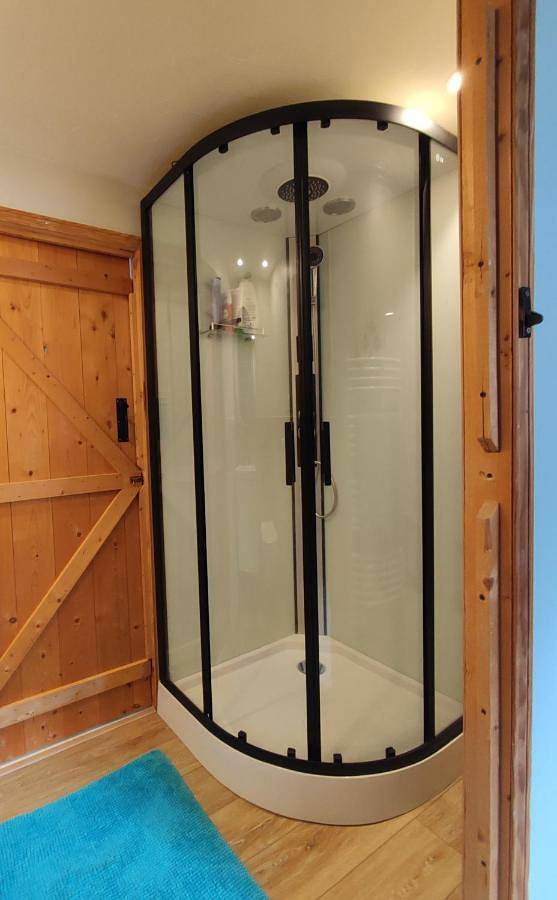 Gîte pour 5 personnes, avec vue et terrasse ainsi que piscine et jardin à Concorès - 2