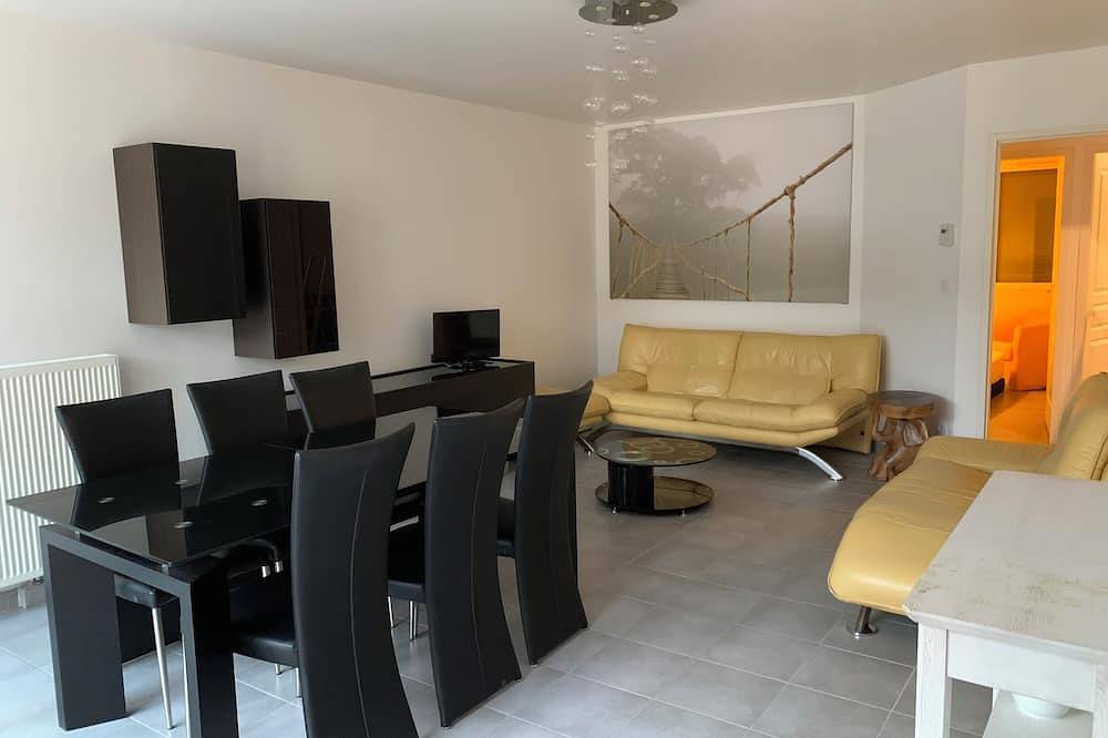 Entire apartment, Apartment near park, spa, casino. Free parking. in Vals-les-Bains, Parc naturel régional des Monts d'Ardèche