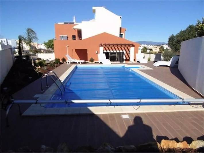 Villa pour 8 personnes, avec jardin et piscine à Portimão