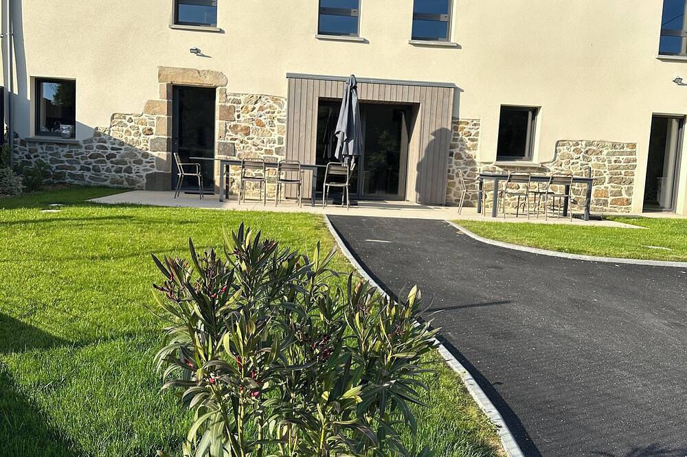 Entre St Malo et Rennes, grande maison 12 couchages Chez Yvonne in Irodouër, Région de Rennes