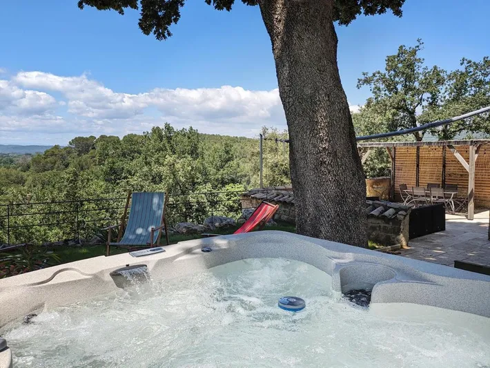 Casa de vacaciones para 6 personas, con vistas y jardín - 1