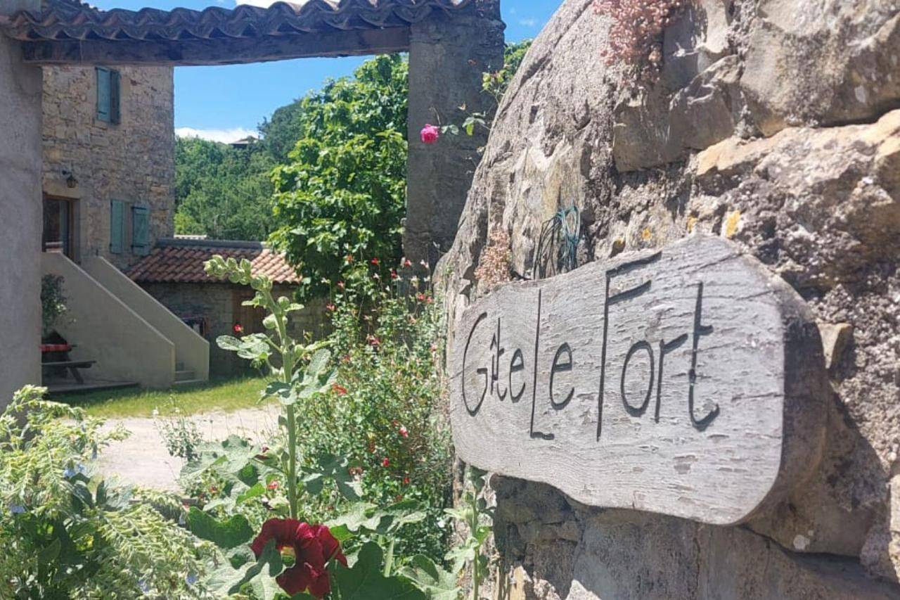 Gîte le Fort in Vesseaux, Parc naturel régional des Monts d'Ardèche