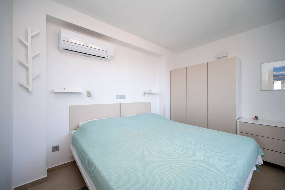 Entire apartment, One bedroom apartment with balcony Novalja, Pag (A-24135-c) in Novalja, Pag Island