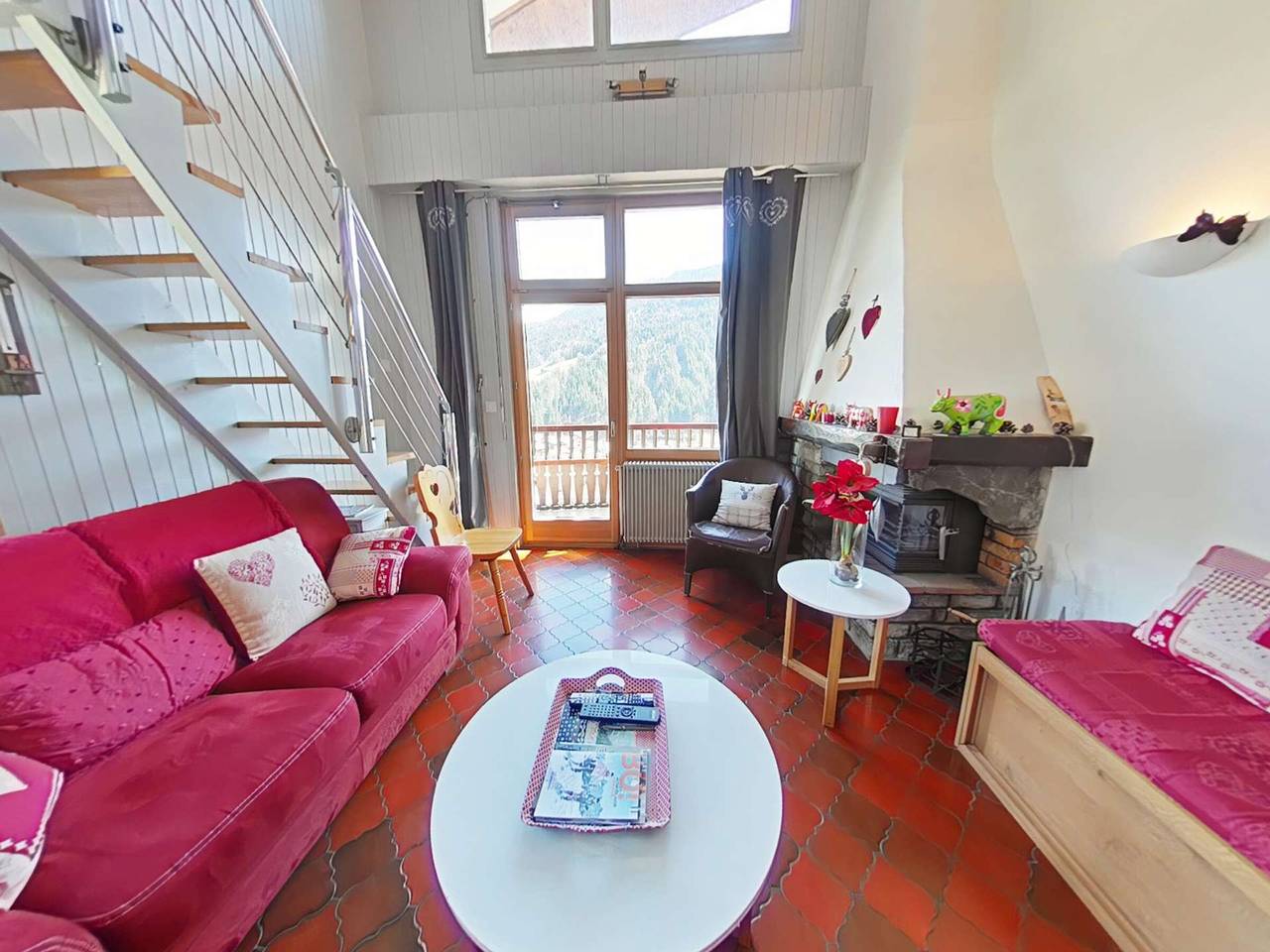 Entire apartment, 3-room apartment, sleeps 7, Le Grand-Bornand in Le Grand-Bornand, Annecy region