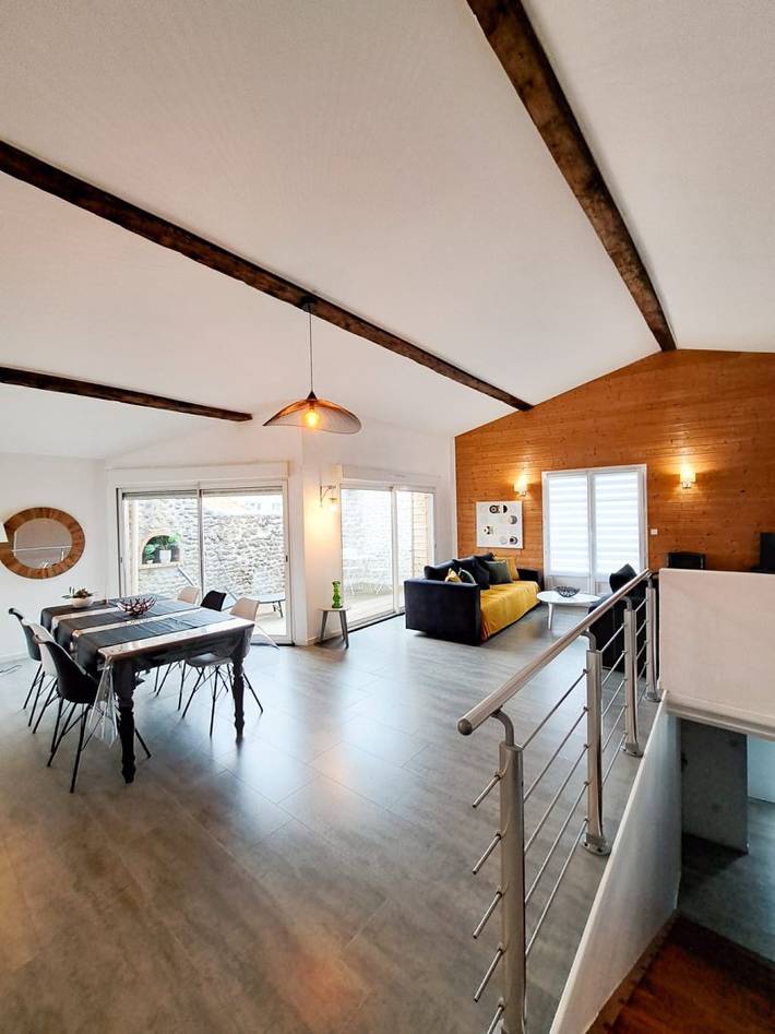 Gîte pour 6 personnes, avec terrasse - 1