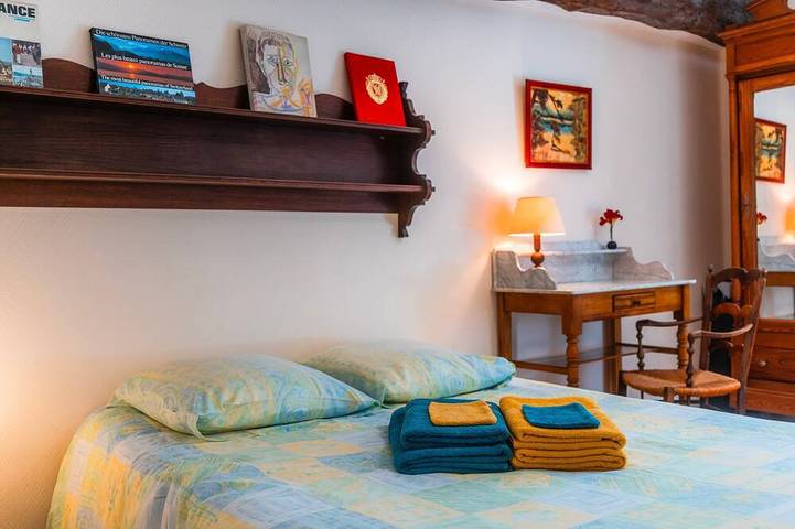 Chambre d’hôte pour 6 personnes, avec Jardin à Nonant - 2