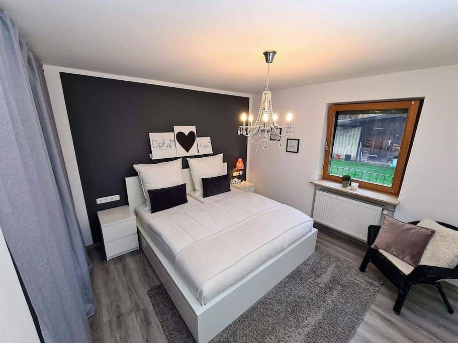 Ganze Wohnung, Seenahe Gartenwohnung in Schondorf in Schondorf, Ammersee