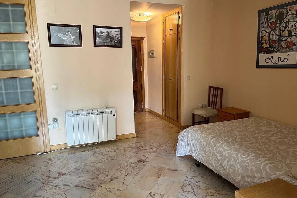 Holiday Home 'Semidiáfano Santa Teresa' with Balcony and Wi-Fi in Ávila, Ávila Region