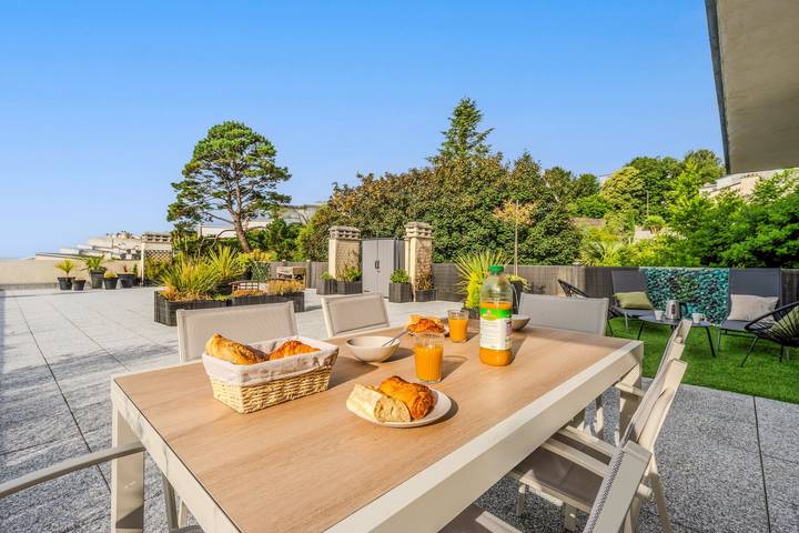 Ganze Wohnung, Ferienwohnung für 6 Personen mit Balkon in Brest, Brest und Umgebung