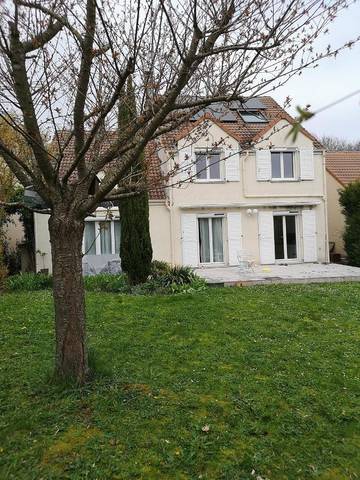 Cottage pour 2 personnes, avec jardin ainsi que vue et balcon à Vauréal (Val-d'Oise)