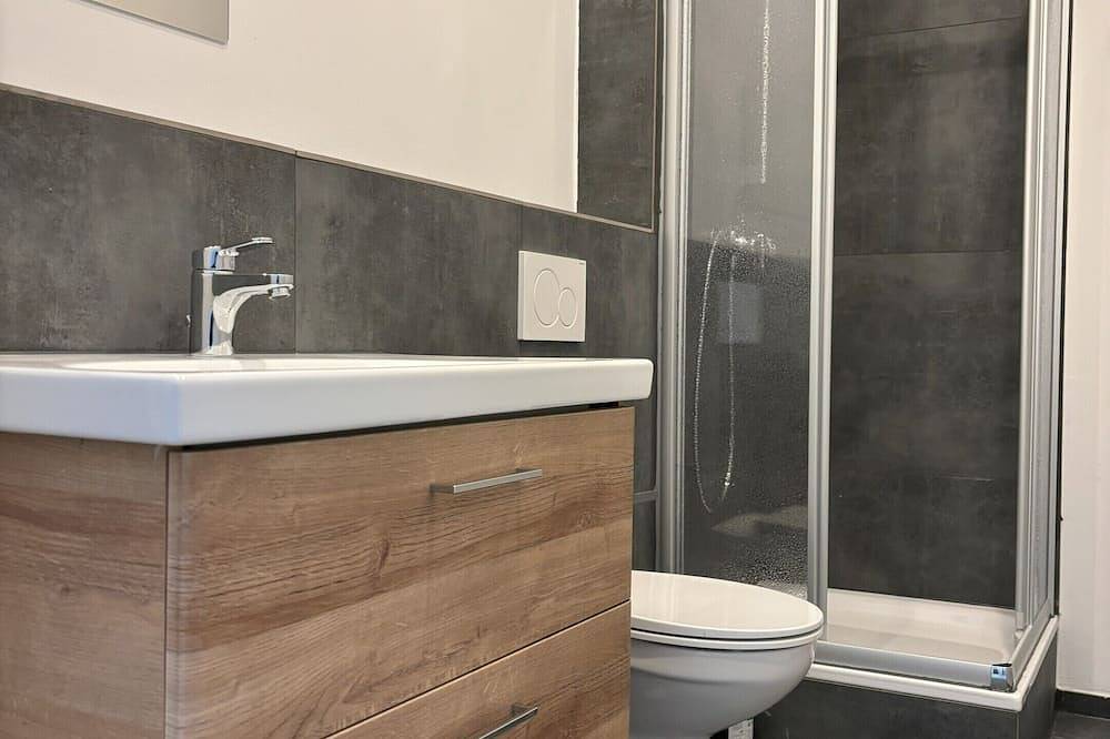 Ganze Wohnung, Apartment mit Küche, Badezimmer und 2 Schlafzimmer in Leimen, Rheinebene