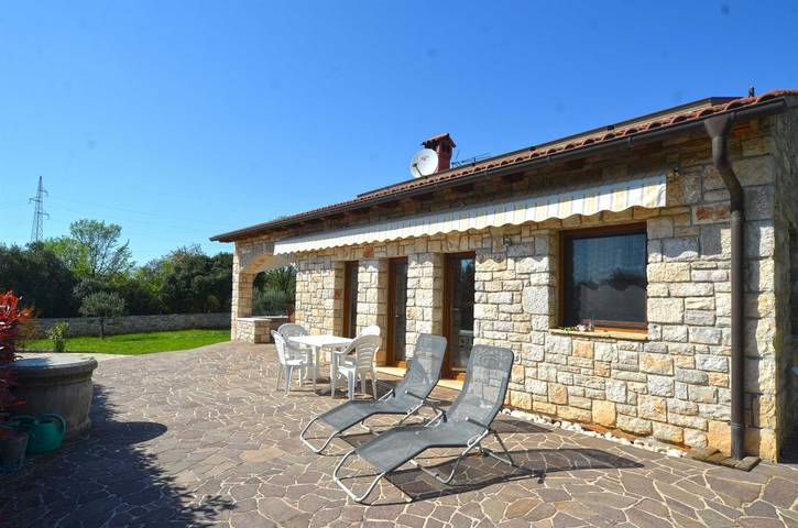 Villa für 5 Personen, mit Balkon/Terrasse und Terrasse in Rovinj - 2