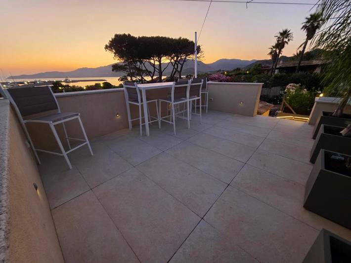 Villa pour 6 personnes, avec jardin ainsi que piscine et vue à Villasimius - 3