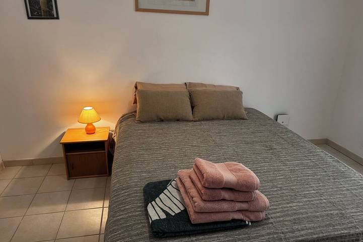 Location de vacances pour 4 personnes, avec piscine ainsi que terrasse et jardin à Garrigues-Sainte-Eulalie - 4