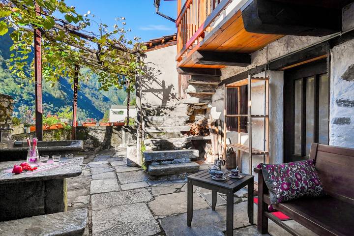 Chalet für 4 Personen, mit Balkon, mit Haustier im Ticino - 2
