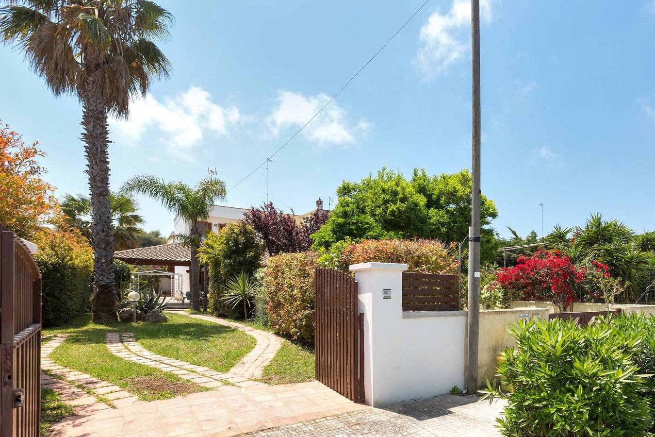 Villa Zen Garden by Barbarhouse in Torre Dell'orso, Provincia de Lecce