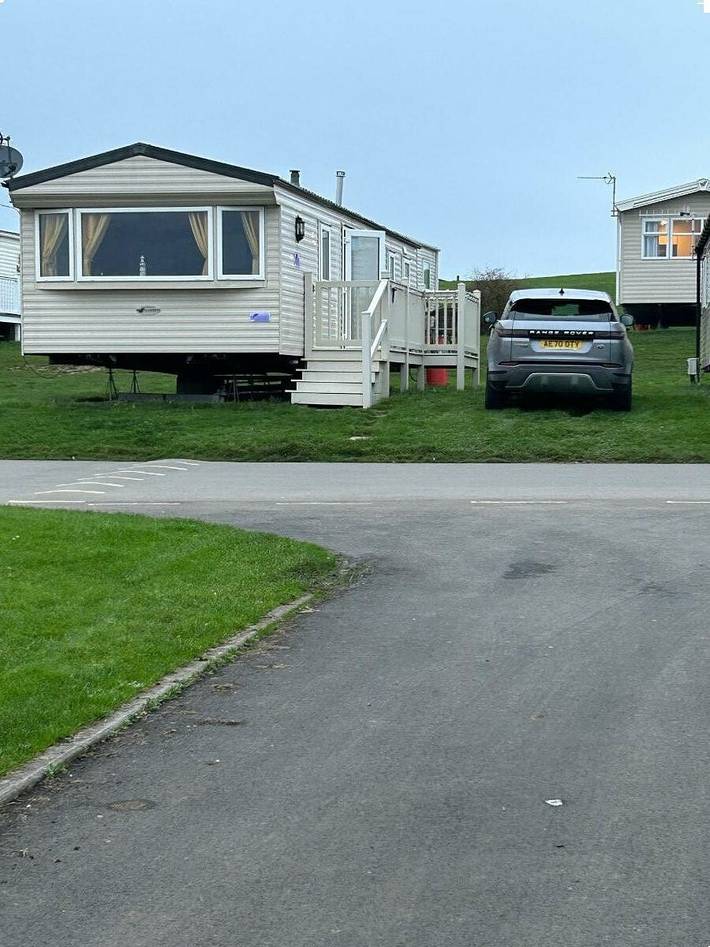 Wohnwagen für 8 Personen, mit Garten in England