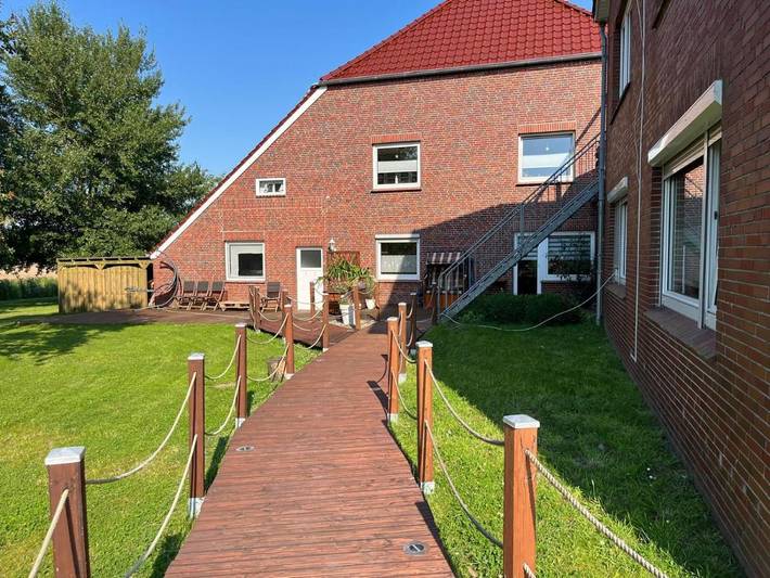 Ferienwohnung für 2 Personen, mit Terrasse und Garten sowie Ausblick
